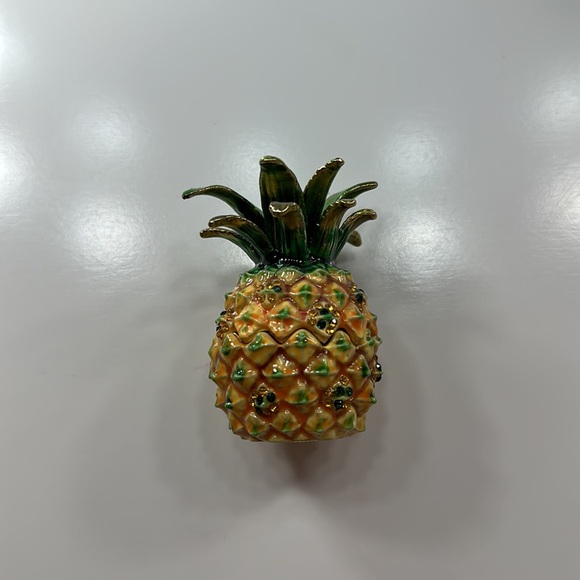 Pineapple Jewelry Box - Picture 3 of 6